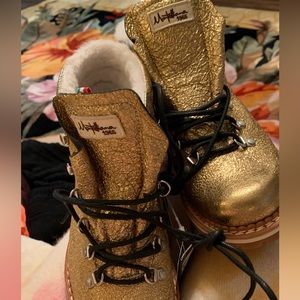 La Montelliana 1965 Marlena
Hiker Boots gold size 38